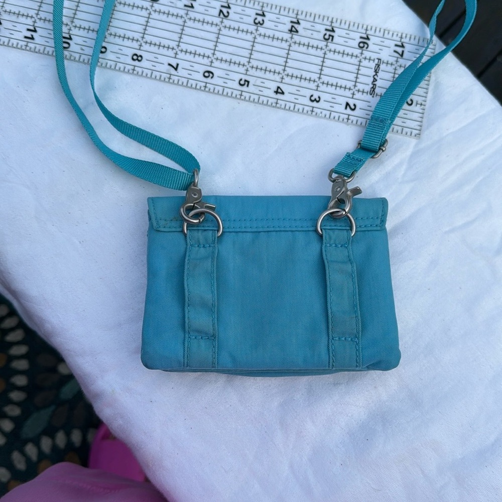 Baggallini Blue Crossbody Bag with Flap Closure and Metallic Detail - Picture 4 of 10